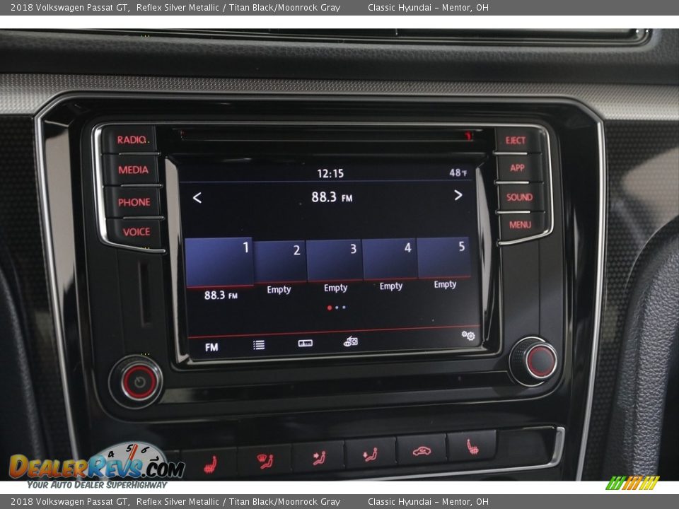 Controls of 2018 Volkswagen Passat GT Photo #9