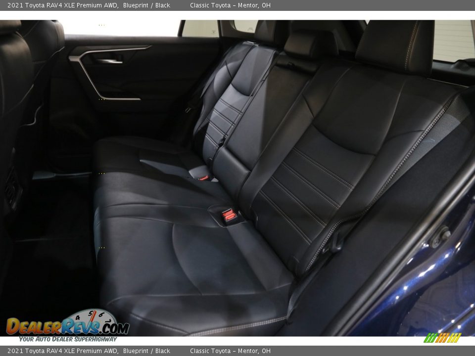 2021 Toyota RAV4 XLE Premium AWD Blueprint / Black Photo #16