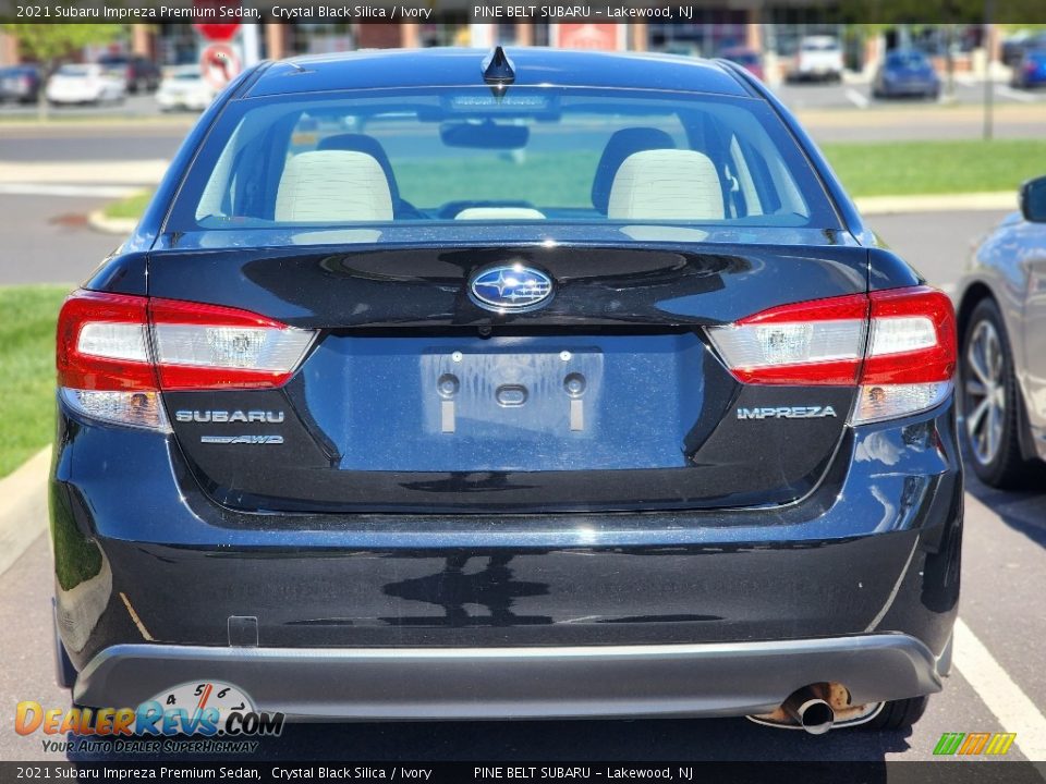 2021 Subaru Impreza Premium Sedan Crystal Black Silica / Ivory Photo #4