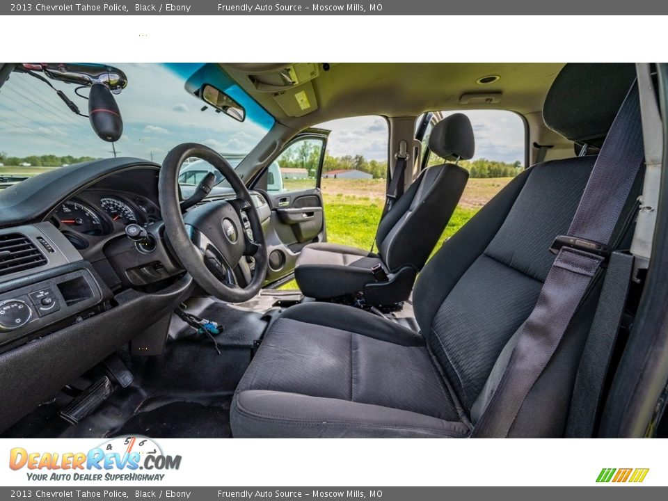 Front Seat of 2013 Chevrolet Tahoe Police Photo #18