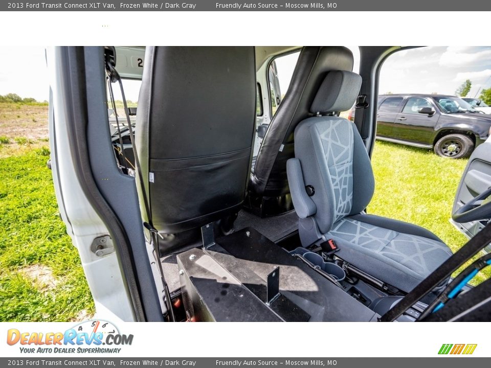 2013 Ford Transit Connect XLT Van Frozen White / Dark Gray Photo #28