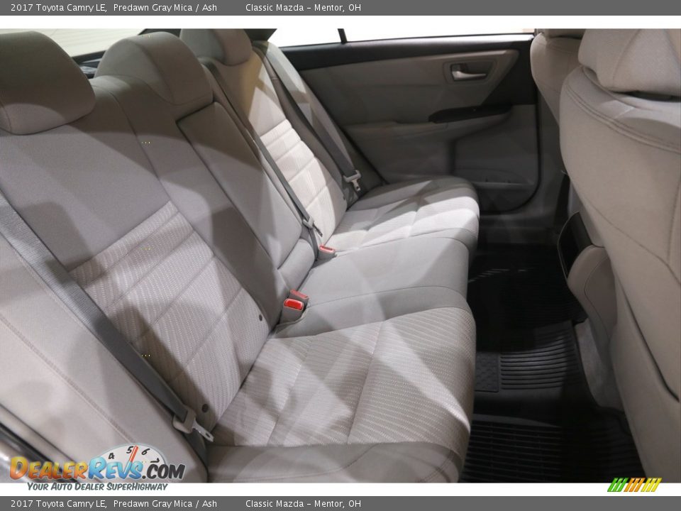 2017 Toyota Camry LE Predawn Gray Mica / Ash Photo #16
