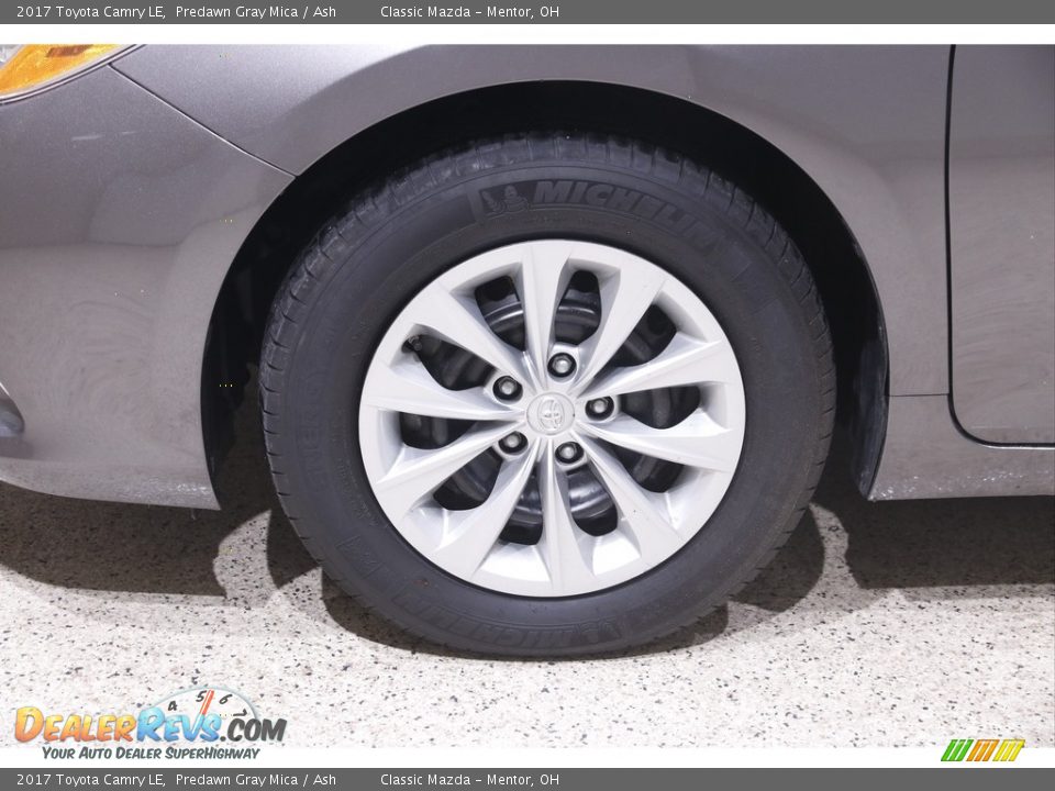 2017 Toyota Camry LE Predawn Gray Mica / Ash Photo #20