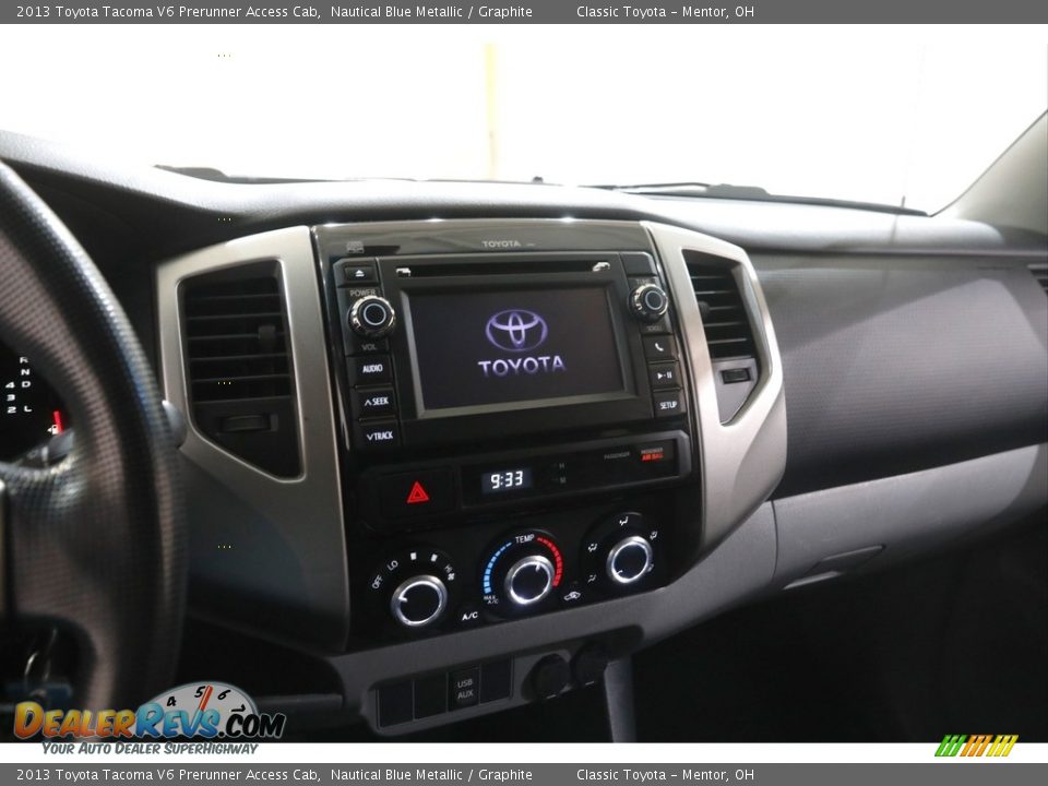 Controls of 2013 Toyota Tacoma V6 Prerunner Access Cab Photo #9