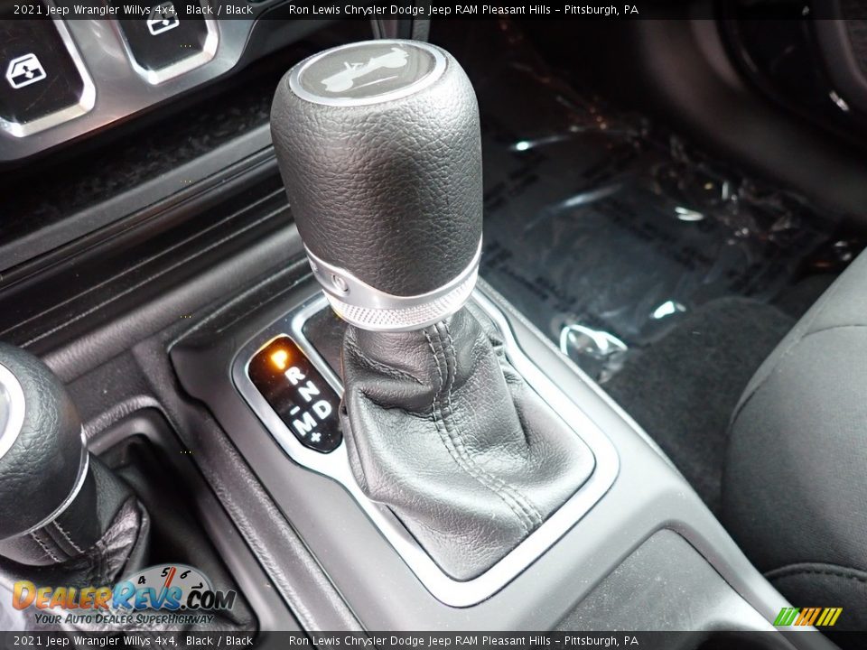 2021 Jeep Wrangler Willys 4x4 Shifter Photo #16