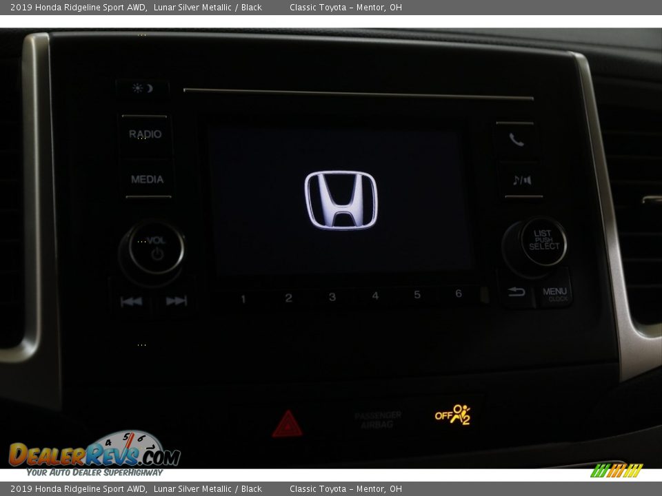 2019 Honda Ridgeline Sport AWD Lunar Silver Metallic / Black Photo #9