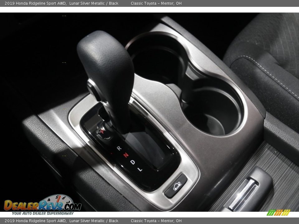 2019 Honda Ridgeline Sport AWD Shifter Photo #15
