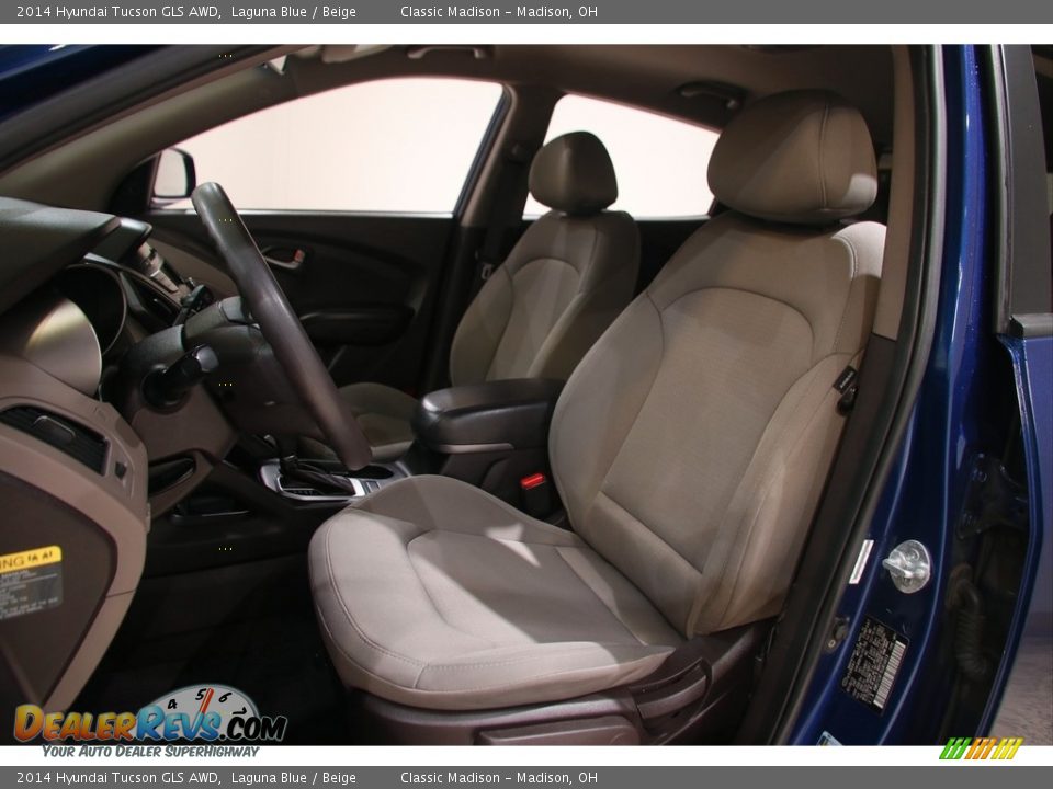 Front Seat of 2014 Hyundai Tucson GLS AWD Photo #5