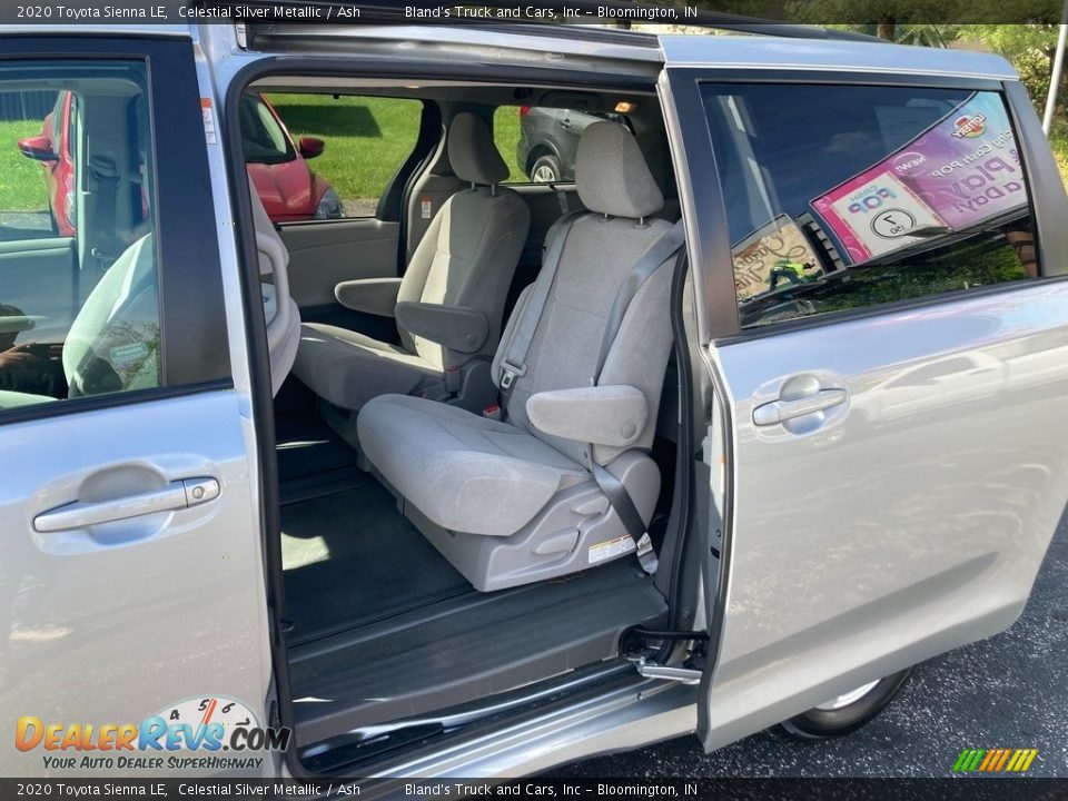 2020 Toyota Sienna LE Celestial Silver Metallic / Ash Photo #15