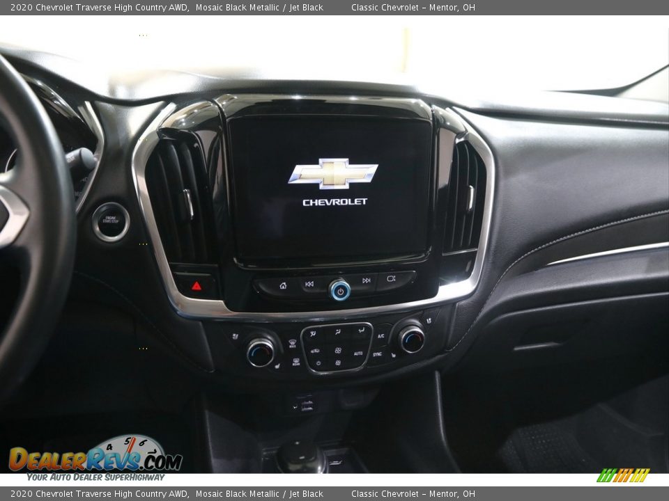 Dashboard of 2020 Chevrolet Traverse High Country AWD Photo #9
