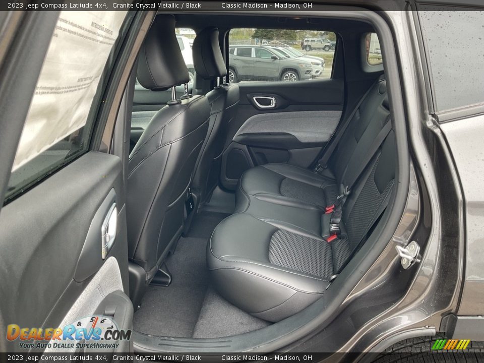 2023 Jeep Compass Latitude 4x4 Granite Crystal Metallic / Black Photo #3