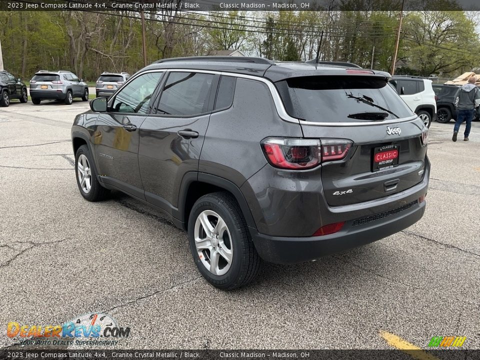 2023 Jeep Compass Latitude 4x4 Granite Crystal Metallic / Black Photo #7