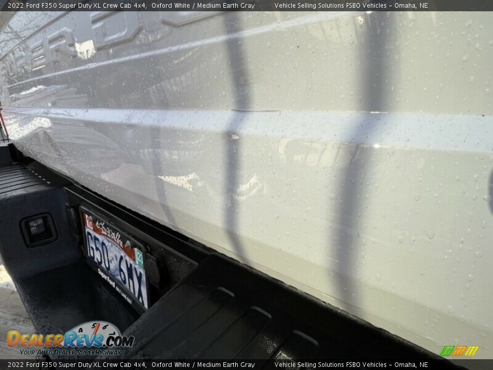2022 Ford F350 Super Duty XL Crew Cab 4x4 Oxford White / Medium Earth Gray Photo #24