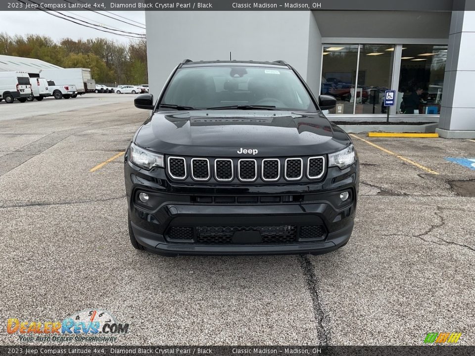 2023 Jeep Compass Latitude 4x4 Diamond Black Crystal Pearl / Black Photo #11
