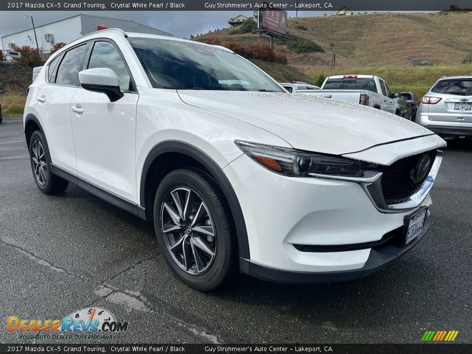 Front 3/4 View of 2017 Mazda CX-5 Grand Touring Photo #1