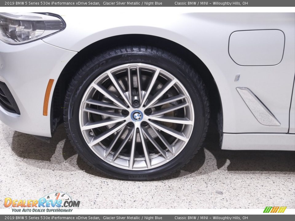 2019 BMW 5 Series 530e iPerformance xDrive Sedan Wheel Photo #4