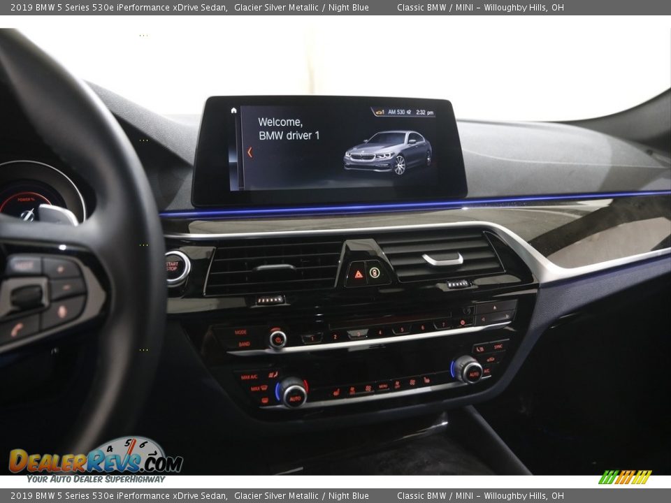 Dashboard of 2019 BMW 5 Series 530e iPerformance xDrive Sedan Photo #11