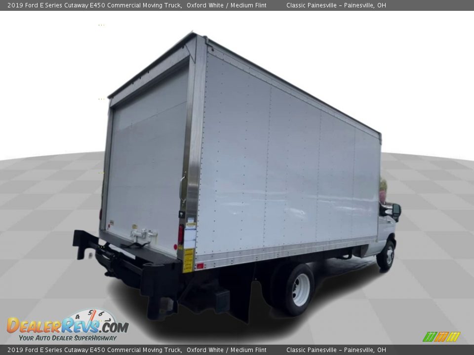 2019 Ford E Series Cutaway E450 Commercial Moving Truck Oxford White / Medium Flint Photo #8