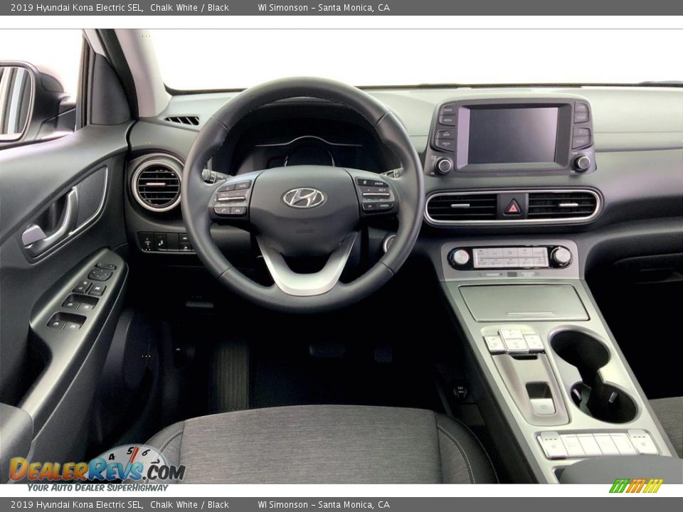 Dashboard of 2019 Hyundai Kona Electric SEL Photo #4