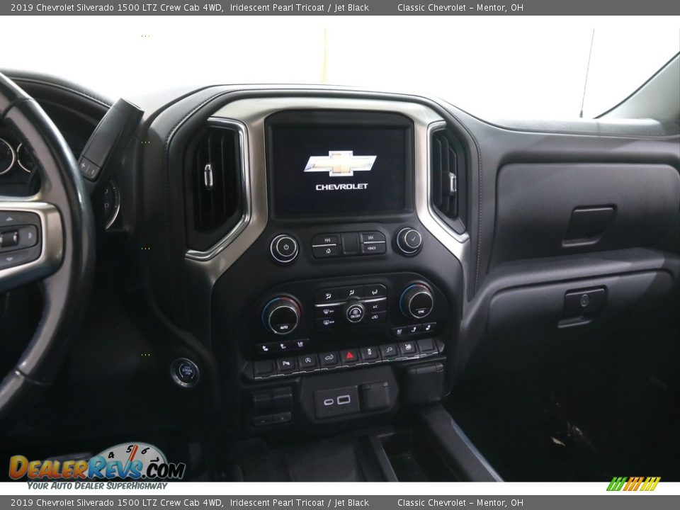 2019 Chevrolet Silverado 1500 LTZ Crew Cab 4WD Iridescent Pearl Tricoat / Jet Black Photo #10