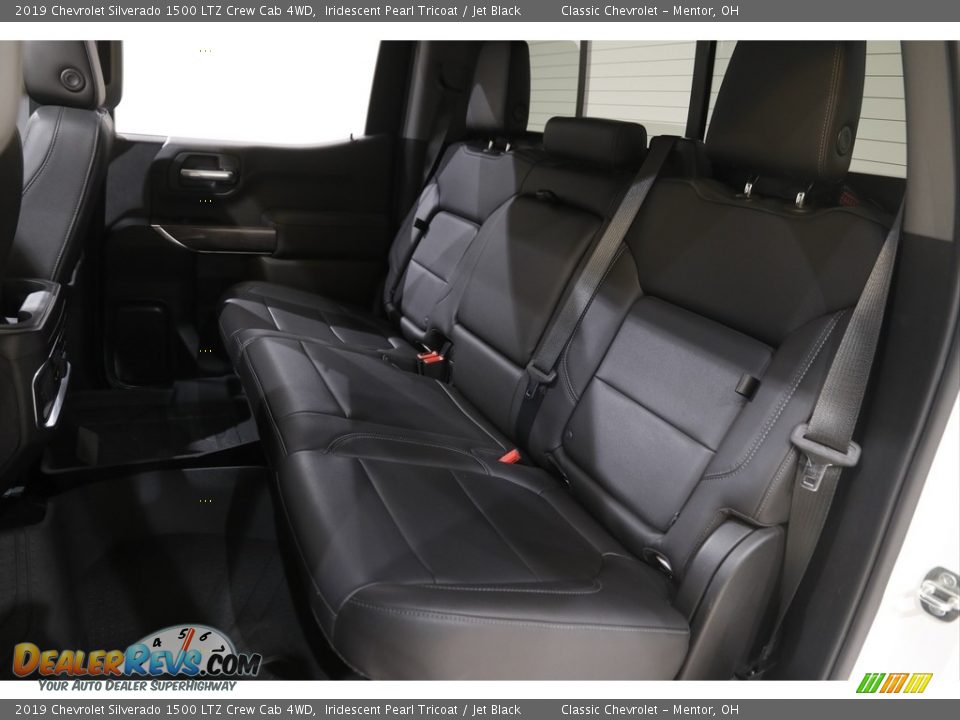 2019 Chevrolet Silverado 1500 LTZ Crew Cab 4WD Iridescent Pearl Tricoat / Jet Black Photo #20