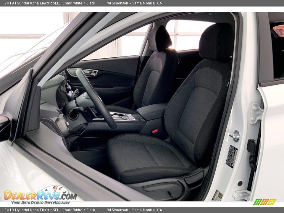 Front Seat of 2019 Hyundai Kona Electric SEL Photo #18
