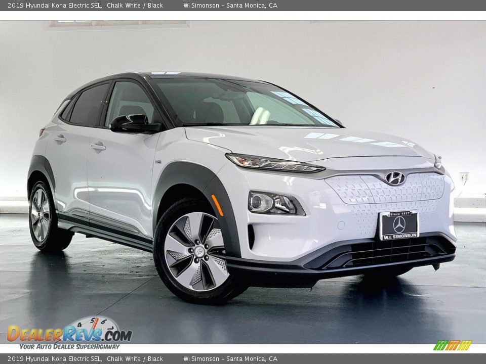 Chalk White 2019 Hyundai Kona Electric SEL Photo #33