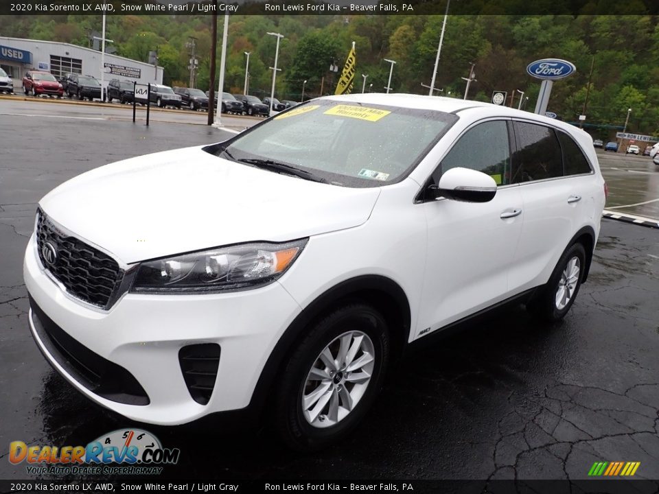2020 Kia Sorento LX AWD Snow White Pearl / Light Gray Photo #4