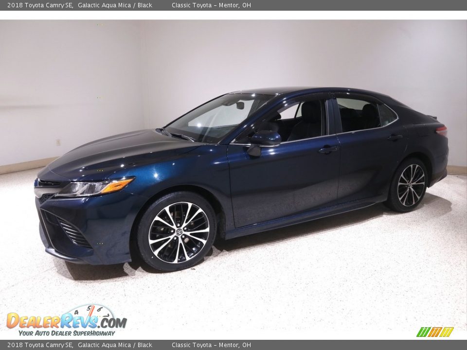 2018 Toyota Camry SE Galactic Aqua Mica / Black Photo #3