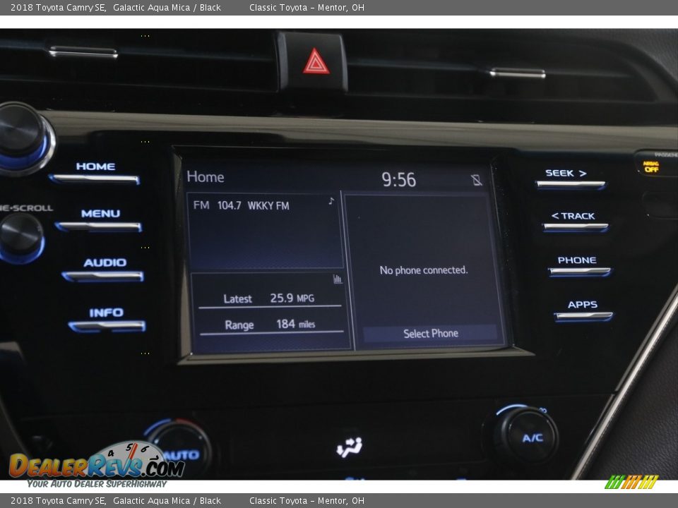 2018 Toyota Camry SE Galactic Aqua Mica / Black Photo #10