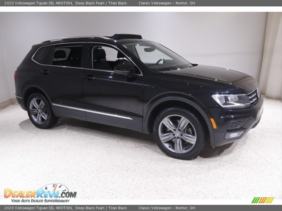 2020 Volkswagen Tiguan SEL 4MOTION Deep Black Pearl / Titan Black Photo #1