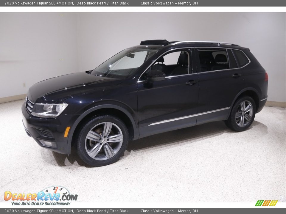 2020 Volkswagen Tiguan SEL 4MOTION Deep Black Pearl / Titan Black Photo #3