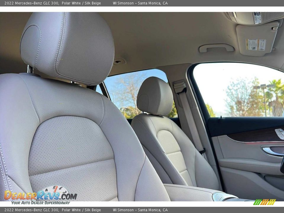 2022 Mercedes-Benz GLC 300 Polar White / Silk Beige Photo #18