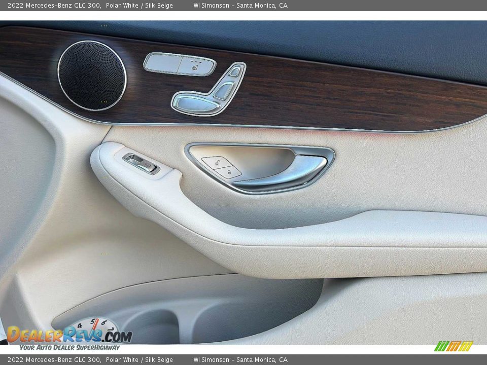 Door Panel of 2022 Mercedes-Benz GLC 300 Photo #19