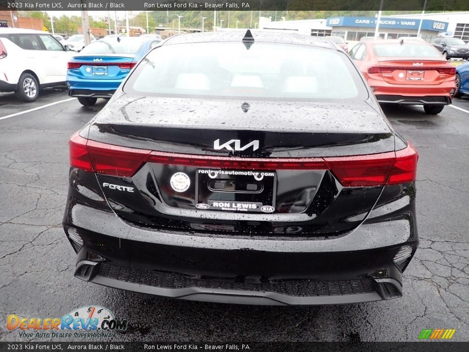 2023 Kia Forte LXS Aurora Black / Black Photo #7