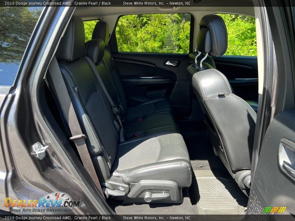 2019 Dodge Journey Crossroad AWD Granite Pearl / Black Photo #16
