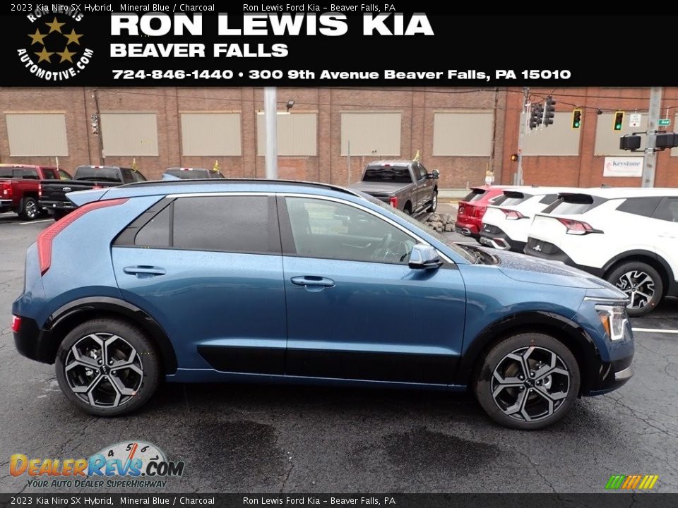 2023 Kia Niro SX Hybrid Mineral Blue / Charcoal Photo #1