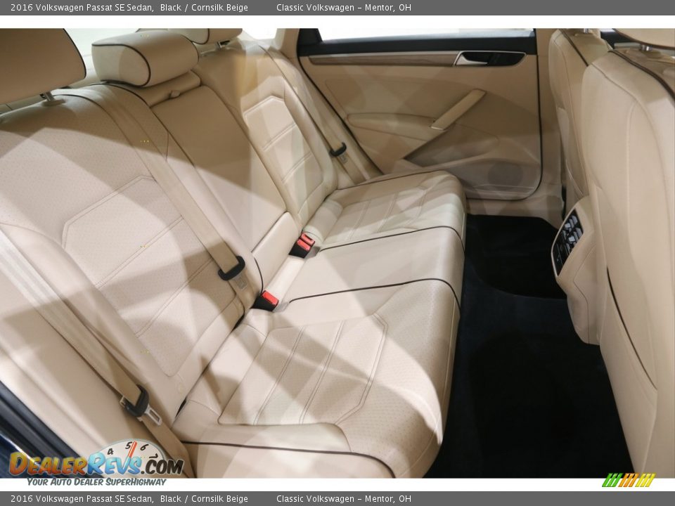 Rear Seat of 2016 Volkswagen Passat SE Sedan Photo #17