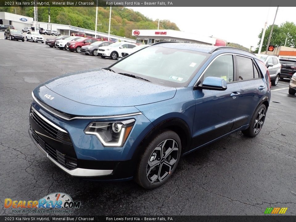 2023 Kia Niro SX Hybrid Mineral Blue / Charcoal Photo #4