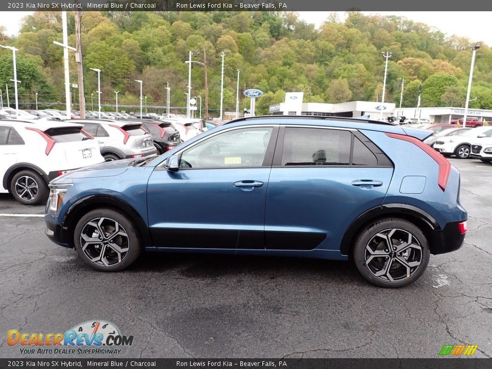 Mineral Blue 2023 Kia Niro SX Hybrid Photo #5