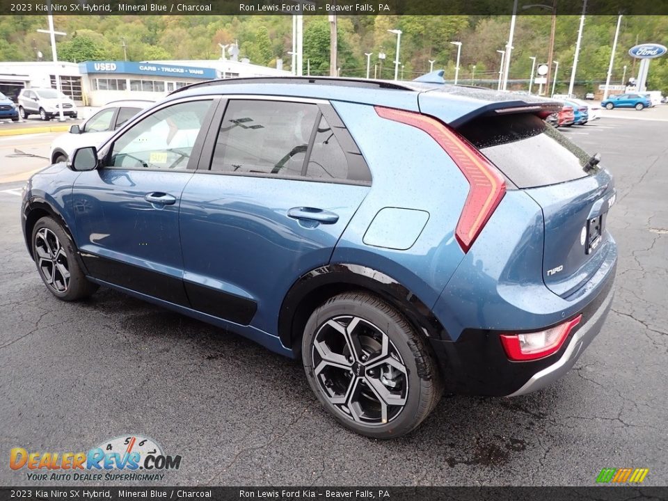 Mineral Blue 2023 Kia Niro SX Hybrid Photo #6