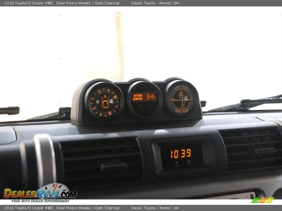2010 Toyota FJ Cruiser 4WD Silver Fresco Metallic / Dark Charcoal Photo #10