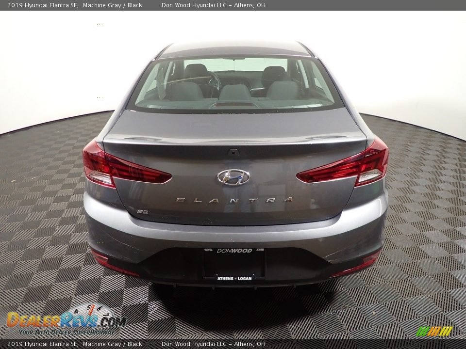 2019 Hyundai Elantra SE Machine Gray / Black Photo #13
