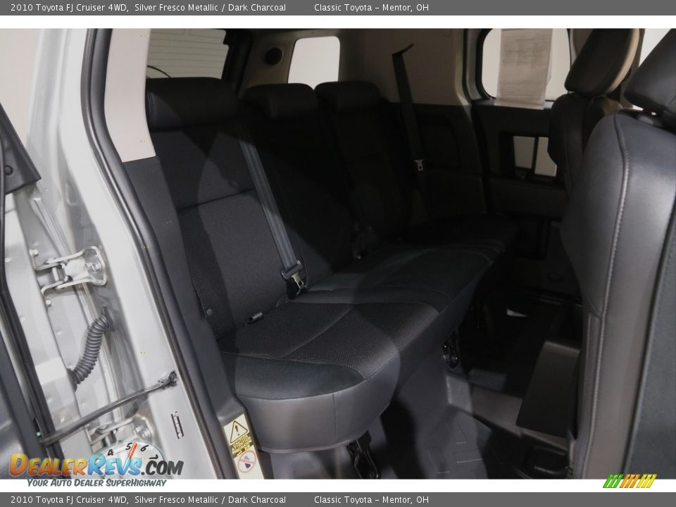 2010 Toyota FJ Cruiser 4WD Silver Fresco Metallic / Dark Charcoal Photo #16