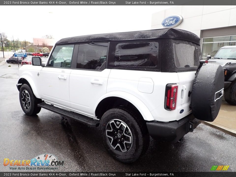 2023 Ford Bronco Outer Banks 4X4 4-Door Oxford White / Roast/Black Onyx Photo #3