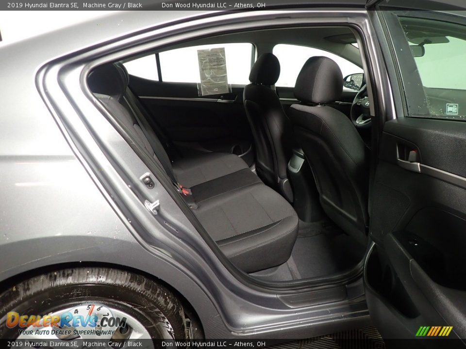 2019 Hyundai Elantra SE Machine Gray / Black Photo #35