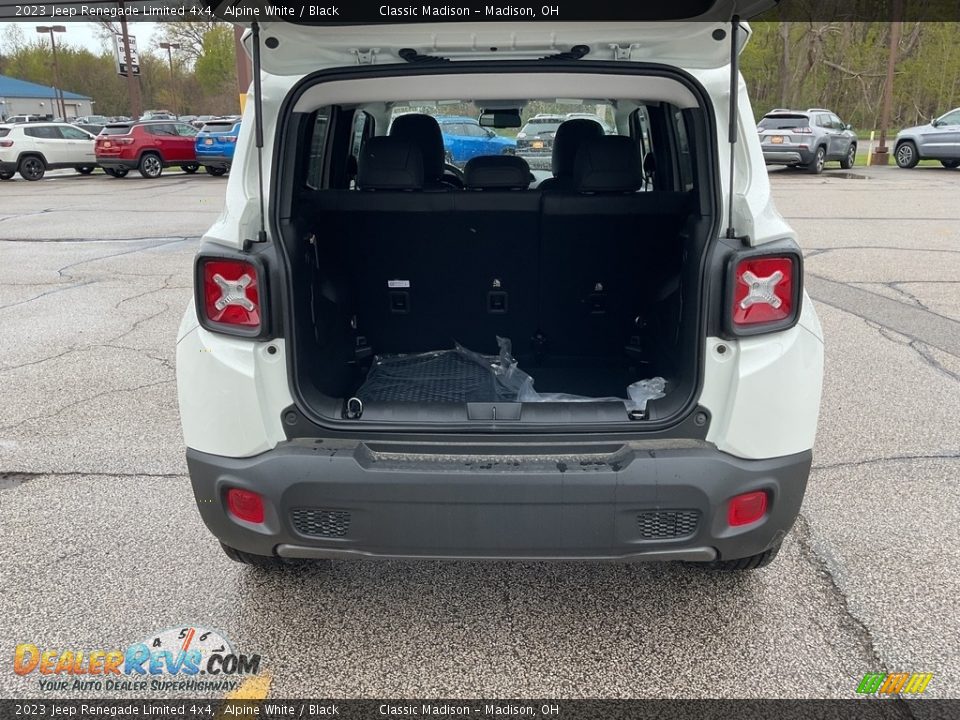 2023 Jeep Renegade Limited 4x4 Alpine White / Black Photo #11