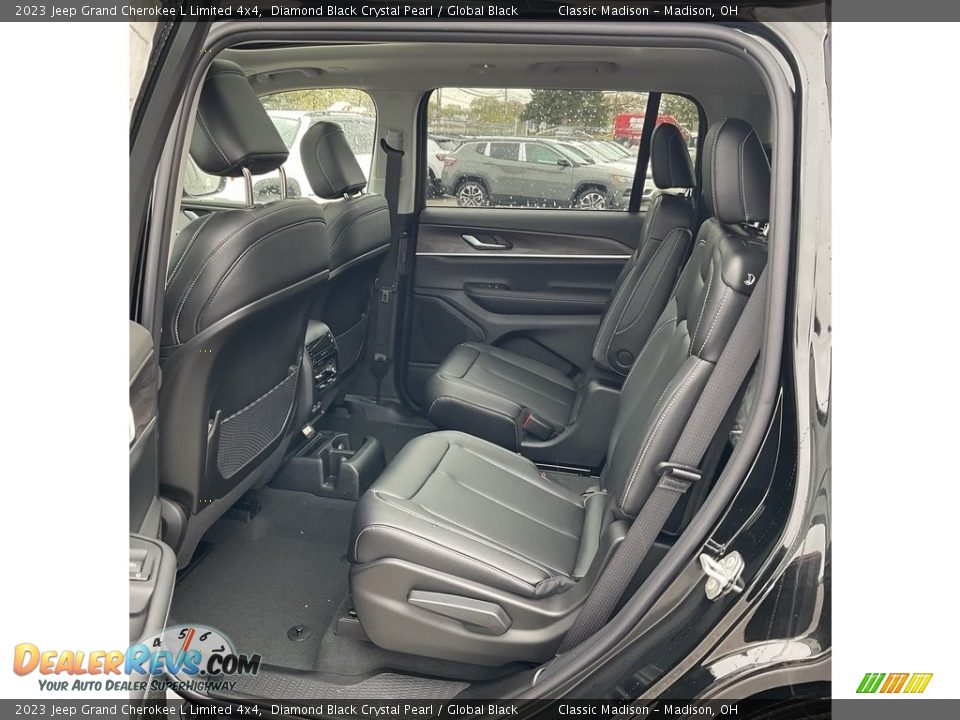 2023 Jeep Grand Cherokee L Limited 4x4 Diamond Black Crystal Pearl / Global Black Photo #3