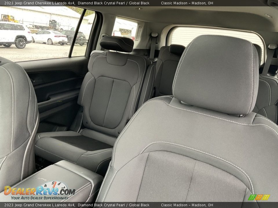 2023 Jeep Grand Cherokee L Laredo 4x4 Diamond Black Crystal Pearl / Global Black Photo #4
