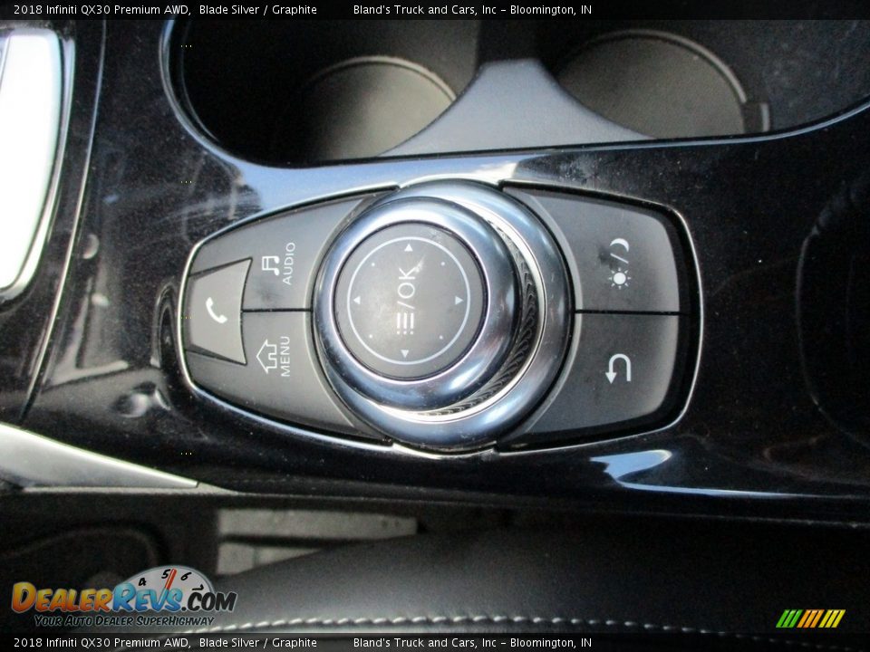Controls of 2018 Infiniti QX30 Premium AWD Photo #18